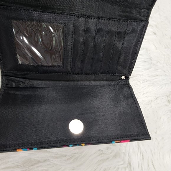 Tawi NWOT colorful girl face graphic tri-fold wallet with snap closure - Picture 10 of 12